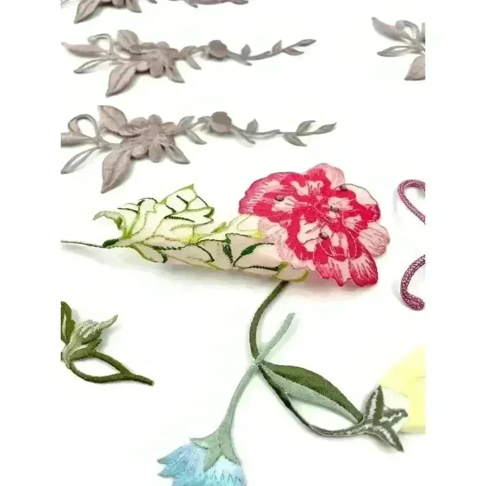 21 PC FLoral Heart Sewon Iron On‎ Patches Applique Mixed Variety Assorted NEW